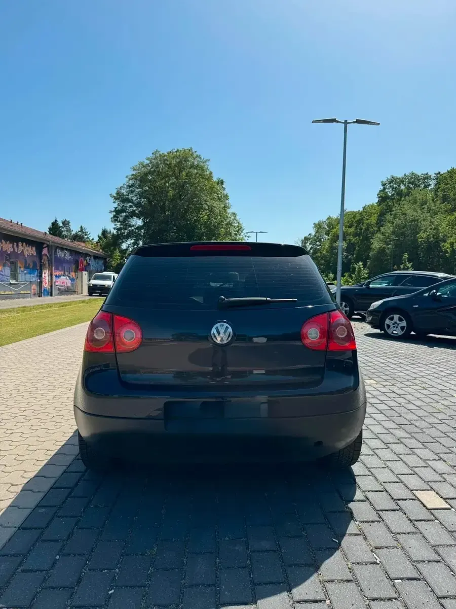 Gebraucht VW Golf IV 101 PS (74 kW) 2005 Blau Limousine