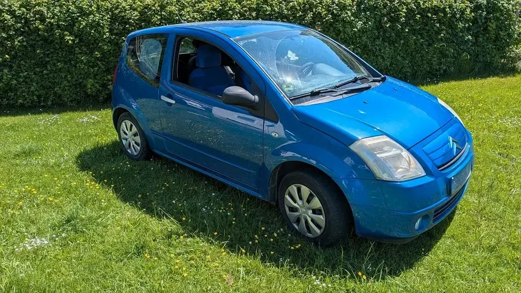 Gebraucht Citroën C2 Comfort 75 PS (55 kW) 2008 Blau Kleinwagen