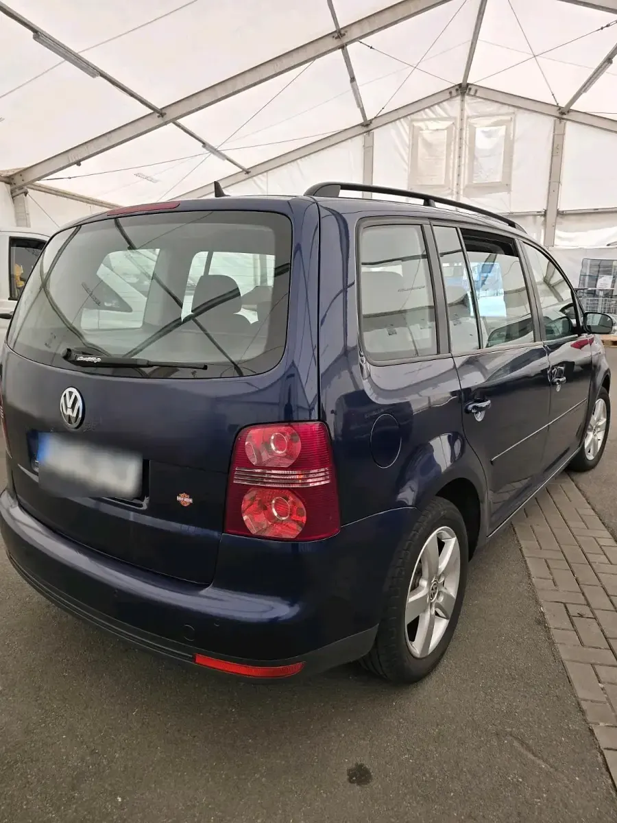 Gebraucht VW Touran 140 PS (102 kW) 2007 Blau Van / Kleinbus