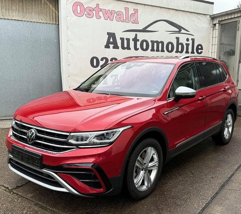Rot Gebraucht 2024 VW Tiguan Allspace Elegance SUV | 43.990 € (Etwas zu teuer) - Bild 1/4