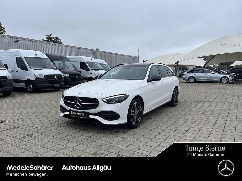 Weiß Gebraucht 2023 Mercedes C300e Avantgarde Limousine | 34.940 € (Guter Preis) - Bild 1/4