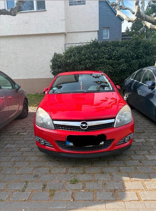 Gebraucht Opel Astra GTC 116 PS (85 kW) 2009 Rot Coupé