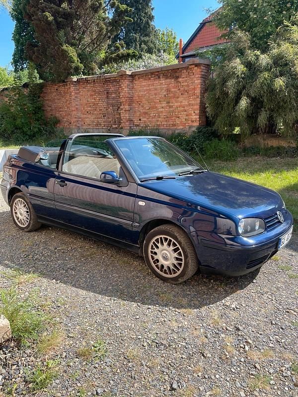 Gebraucht VW Golf 90 PS (66 kW) 2003 Blau Cabrio