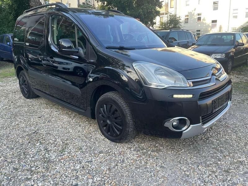 Gebraucht Citroën Berlingo 120 PS (88 kW) 2014 Schwarz Van / Kleinbus