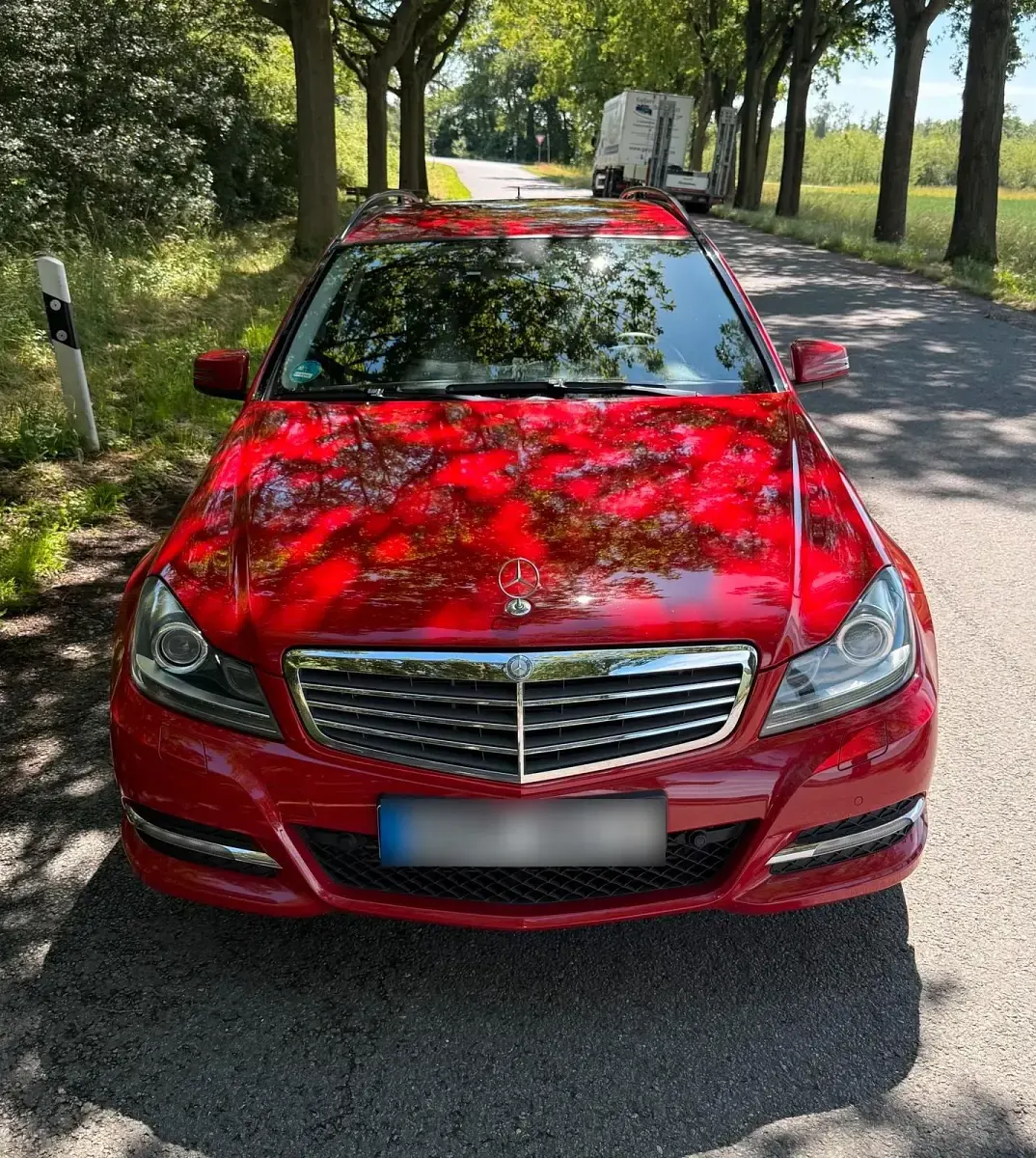 Gebraucht Mercedes C200 184 PS (135 kW) 2012 Rot Kombi