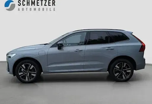 Neu Volvo XC60 Plus 455 PS (334 kW) 2025 Grau SUV