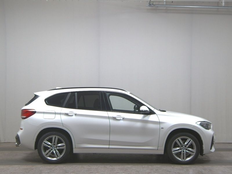 Weiss Gebraucht 2019 BMW X1 M Sport SUV | 23.980 € (Guter Preis) - Bild 1/4