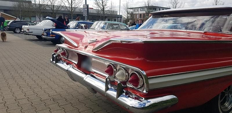 Gebraucht Chevrolet Impala 220 PS (161 kW) 1960 Rot Limousine