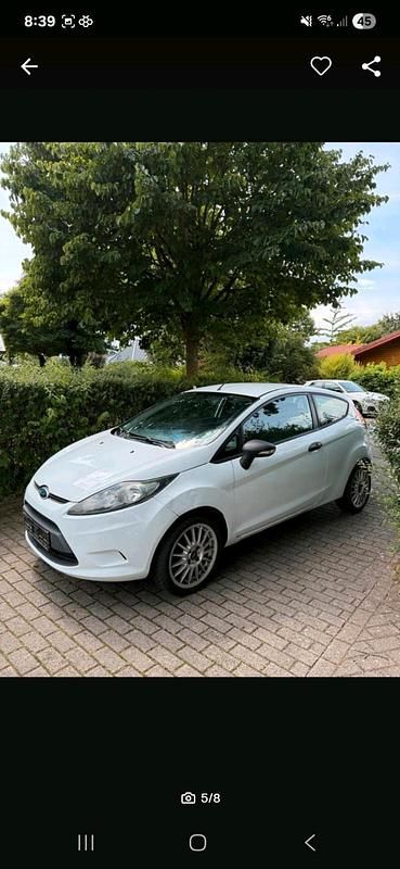Gebraucht Ford Fiesta 61 PS (44 kW) 2005 Weiß Kleinwagen
