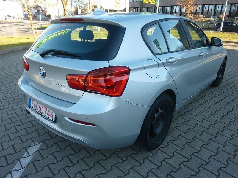 Gebraucht BMW 116 Advantage 116 PS (85 kW) 2016 Silber Kleinwagen