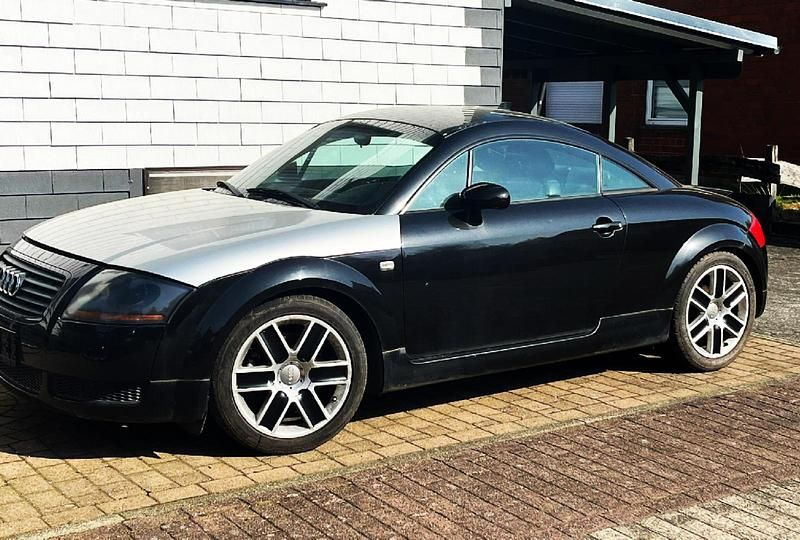 Second-hand Audi TT 150 CP (110 kW) 2001 Negru Coupe