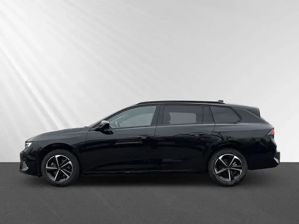 Gebraucht Opel Astra S 131 PS (96 kW) 2025 Lackierung schwarz perla nera/ Kombi