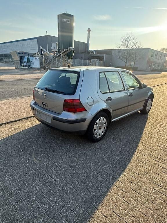Gebraucht VW Golf IV 110 PS (80 kW) 2002 Silber Limousine