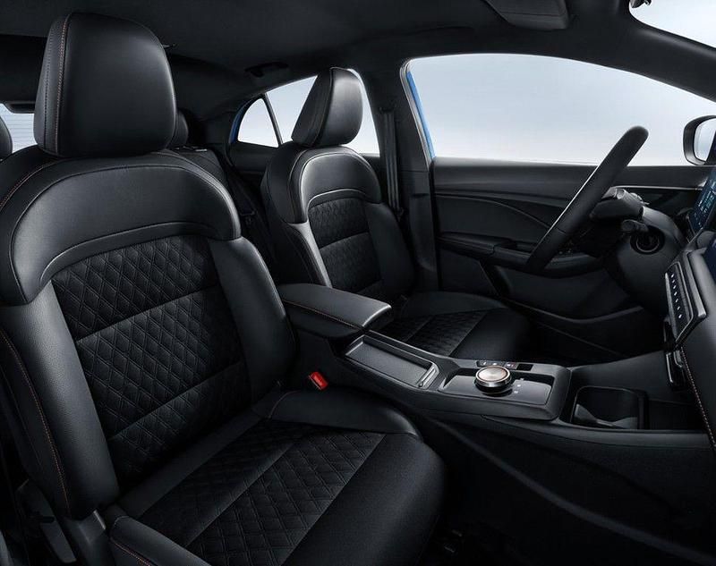 Gebraucht MG MG3 Luxury 194 PS (142 kW) 2024 Schwarz Kleinwagen