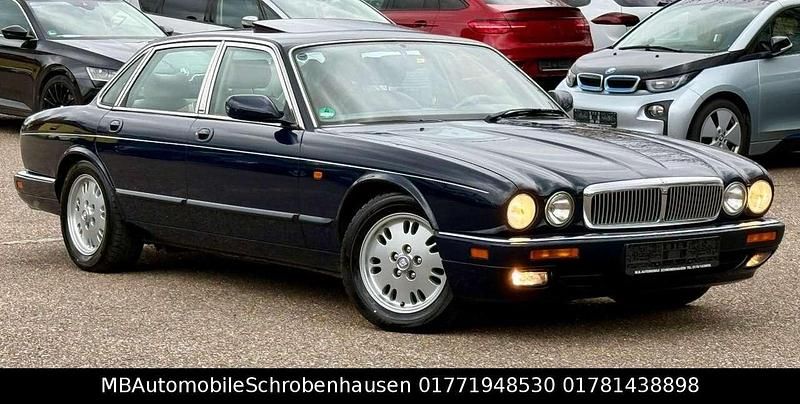 Blau Gebraucht 1995 Jaguar XJ40 Limousine | 5.999 € - Bild 1/3