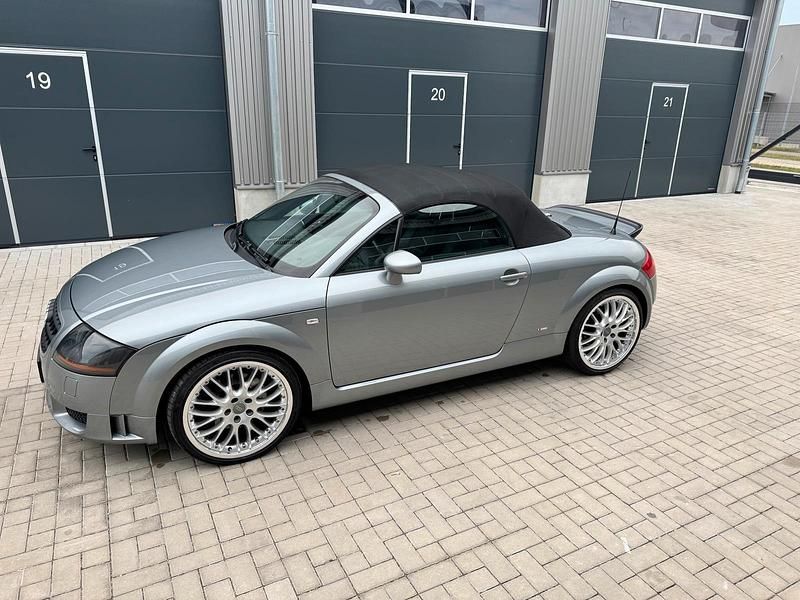 Gebraucht Audi TT Design 163 PS (119 kW) 2006 Grau Coupé