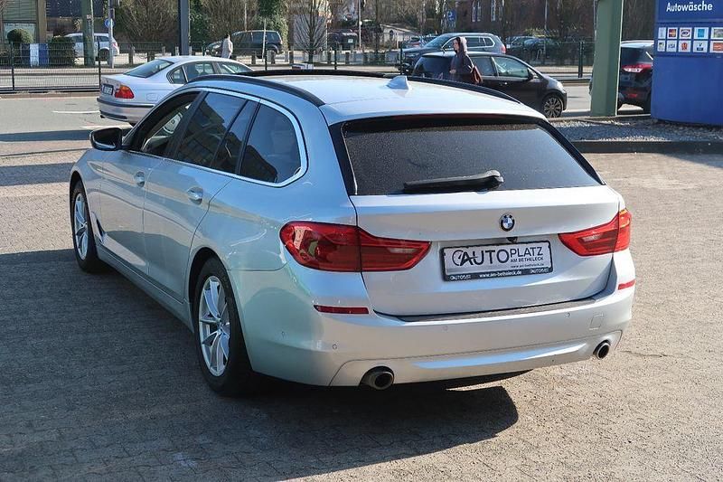 Gebraucht BMW 520 Performance 190 PS (139 kW) 2018 Silber Kombi