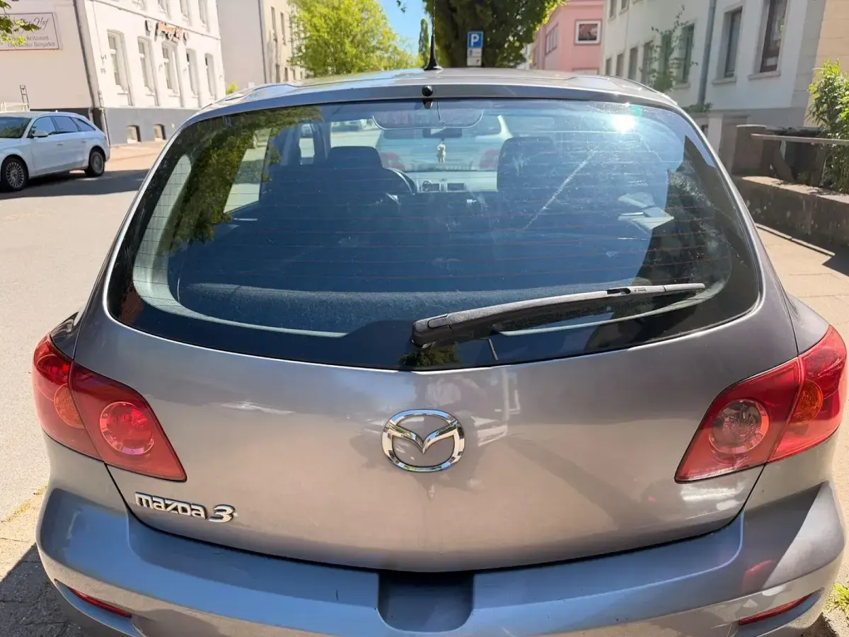 Usata Mazda 3 105 CV (77 kW) 2004 Grigio Berlina