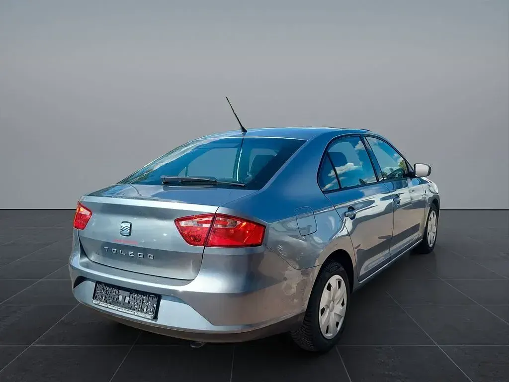 Gebraucht Seat Toledo Reference 86 PS (63 kW) 2013 Grau Kleinwagen