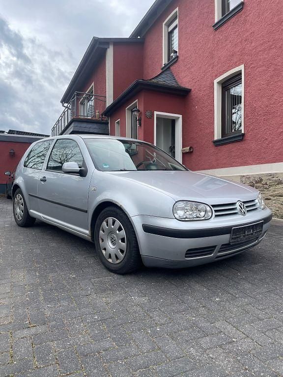 Gebraucht VW Golf IV 75 PS (55 kW) 2002 Silber Limousine