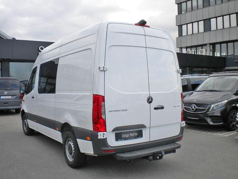 Gebraucht Mercedes Sprinter 170 PS (125 kW) 2024 Arktikweiß Van