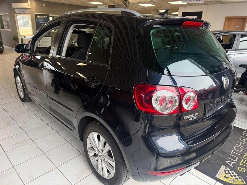 Gebraucht VW Golf VI Style 122 PS (89 kW) 2011 Schwarz Kleinwagen