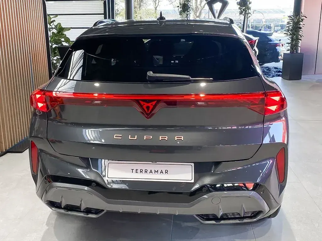 Second-hand Cupra Terramar 204 CP (150 kW) 2025 Gri SUV