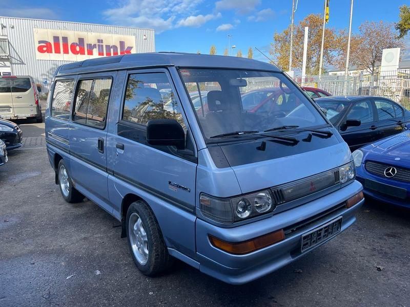 Gebraucht Mitsubishi L300 111 PS (81 kW) 1991 Blau Van / Kleinbus