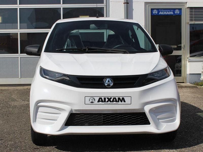 Uusi Aixam City 2026 Valkoinen