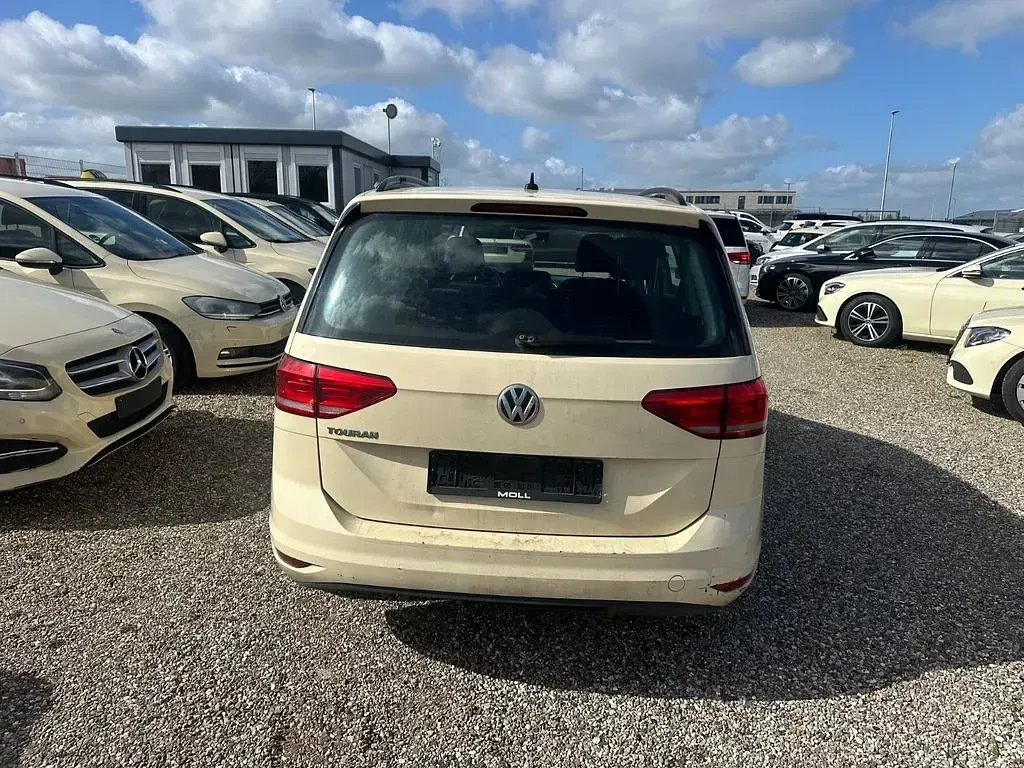 Gebraucht VW Touran 116 PS (85 kW) 2019 Beige Van / Kleinbus
