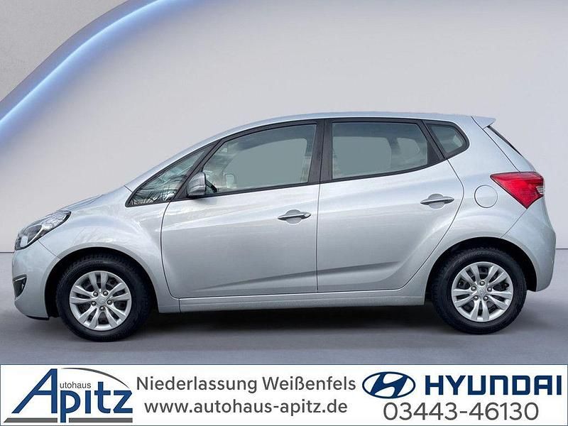 Gebraucht Hyundai ix20 125 PS (91 kW) 2017 Silber Kleinwagen