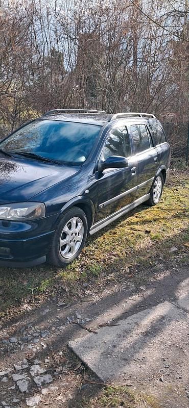Gebraucht Opel Astra 101 PS (74 kW) 2002 Schwarz Kombi