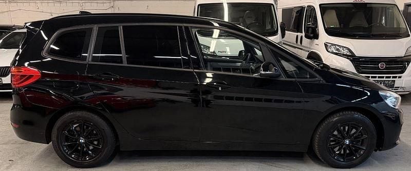Gebraucht BMW 218 Gran Tourer Advantage 150 PS (110 kW) 2017 Schwarz Van / Kleinbus