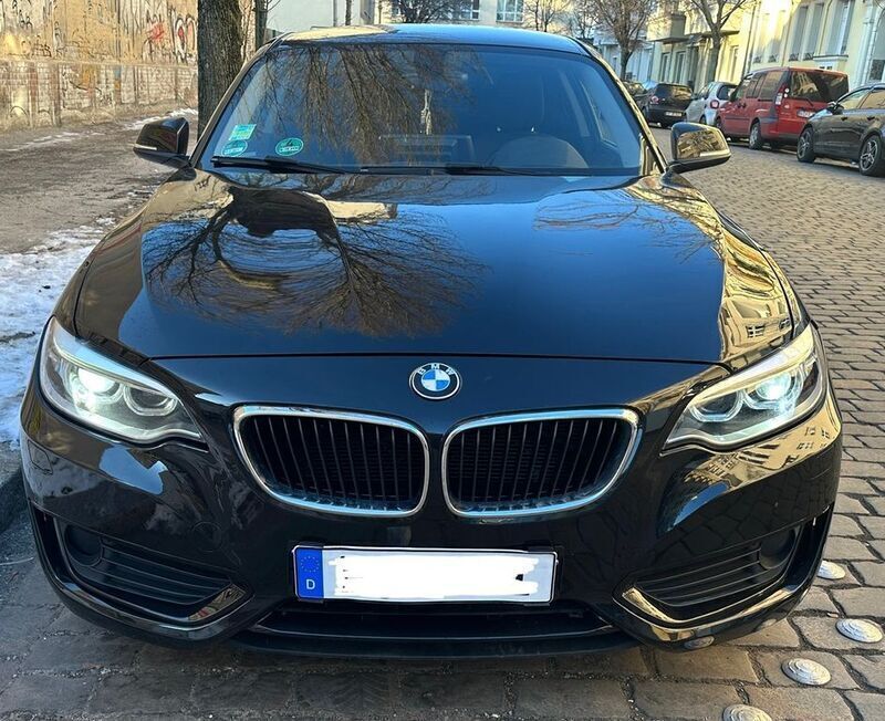 Schwarz Gebraucht 2014 BMW 220 Sport Line Coupé | 11.999 € (Guter Preis) - Bild 1/4