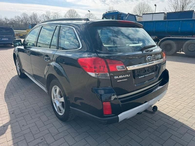 Gebraucht Subaru Outback Active 150 PS (110 kW) 2010 Schwarz Kombi