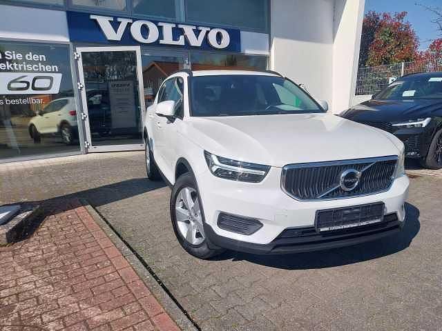 Gebraucht Volvo XC40 150 PS (110 kW) 2019 Weiß SUV