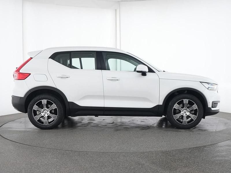 Gebraucht Volvo XC40 Inscription 197 PS (144 kW) 2022 Crystal white SUV