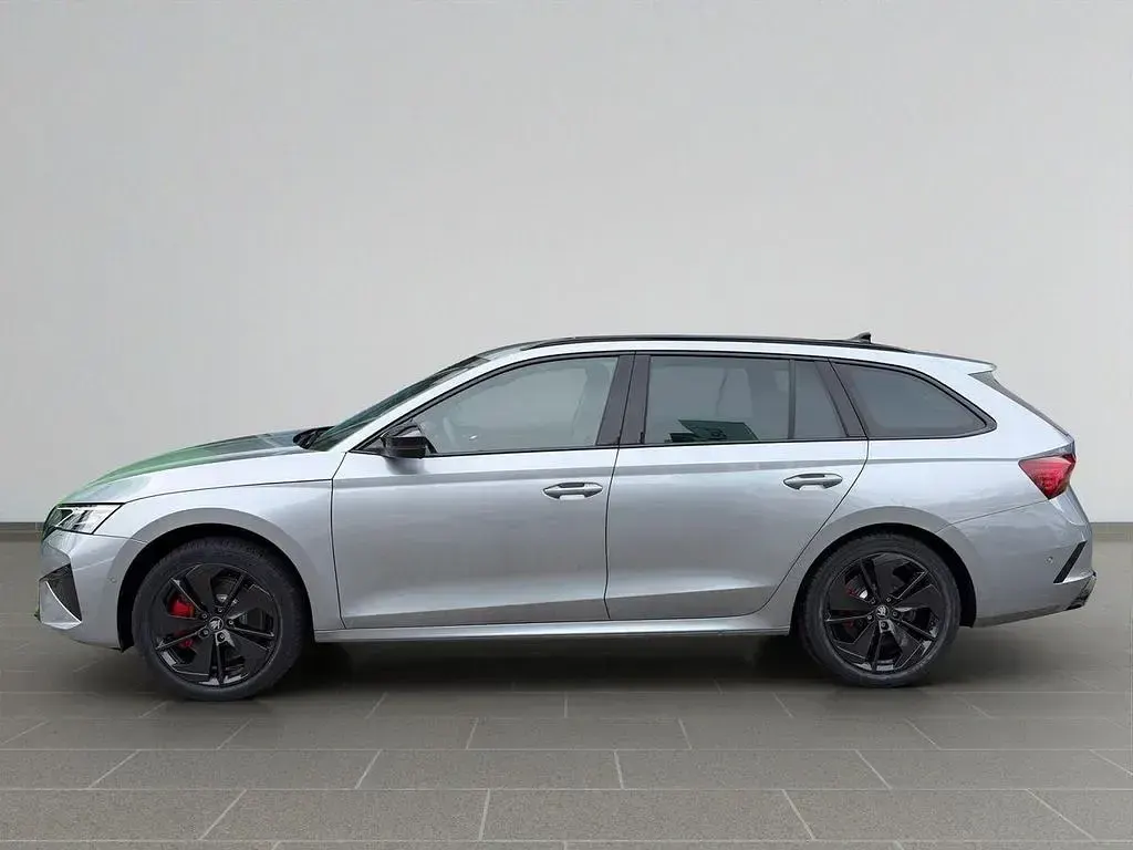 Neu Skoda Octavia RS 265 PS (194 kW) 2026 Silber Kombi