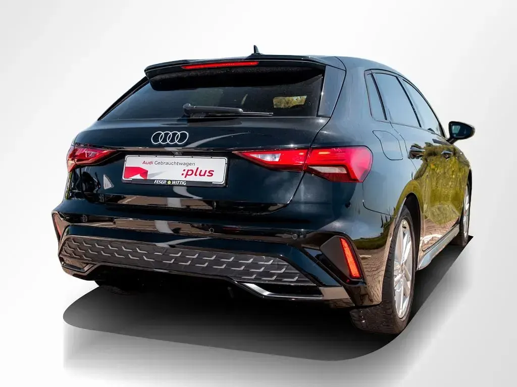 Gebraucht Audi A3 Ambiente 150 PS (110 kW) 2025 Mythosschwarz metallic Limousine