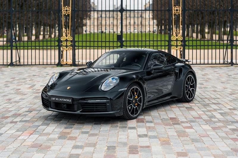 Schwarz Gebraucht 2021 Porsche 992 Coupé | 234.900 € (Teuer) - Bild 1/4