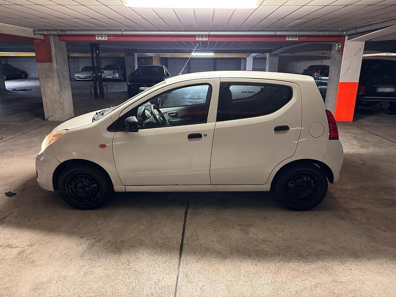 Gebraucht Suzuki Alto 68 PS (50 kW) 2009 Weiß Kleinwagen