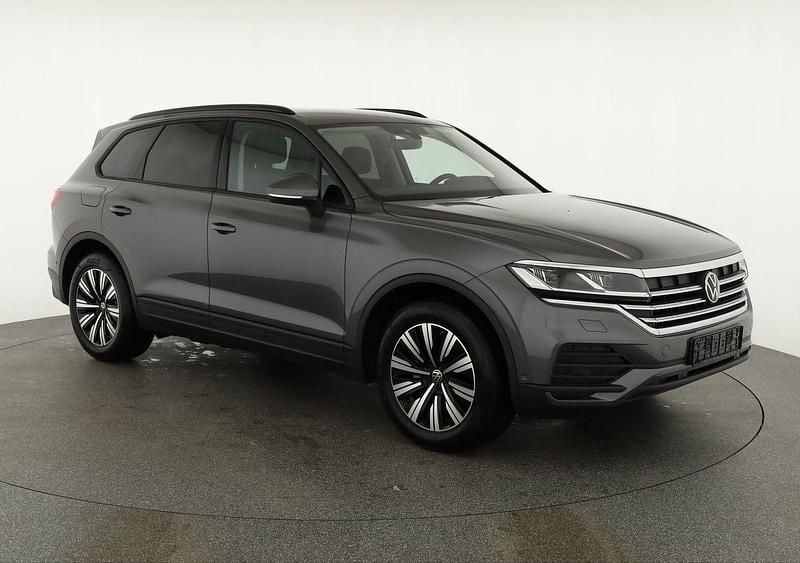 Silizium grau metallic Neu 2025 VW Touareg SUV | 60.245 € (Superpreis) - Bild 1/4