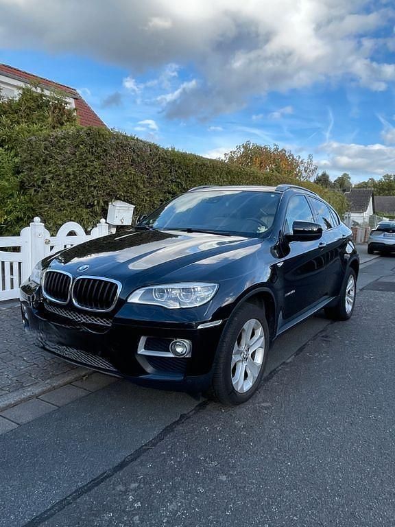 Schwarz Gebraucht 2013 BMW X6 Efficient Dynamics SUV | 22.380 € (Fairer Preis) - Bild 1/4