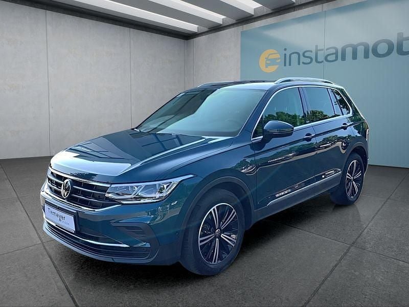 Blau Gebraucht 2023 VW Tiguan SUV | 30.749 € (Superpreis) - Bild 1/4