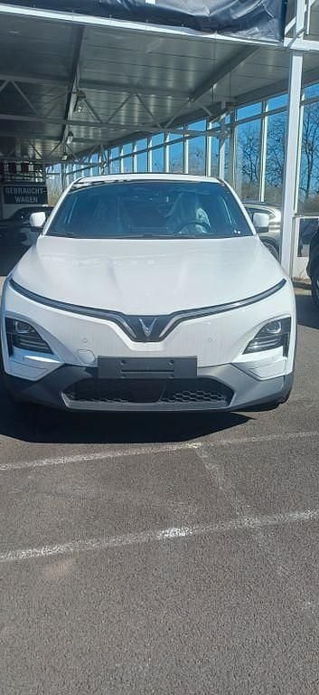 Neu VinFast VF 6 Plus 150 kW (204 PS) 2026 Weiß SUV