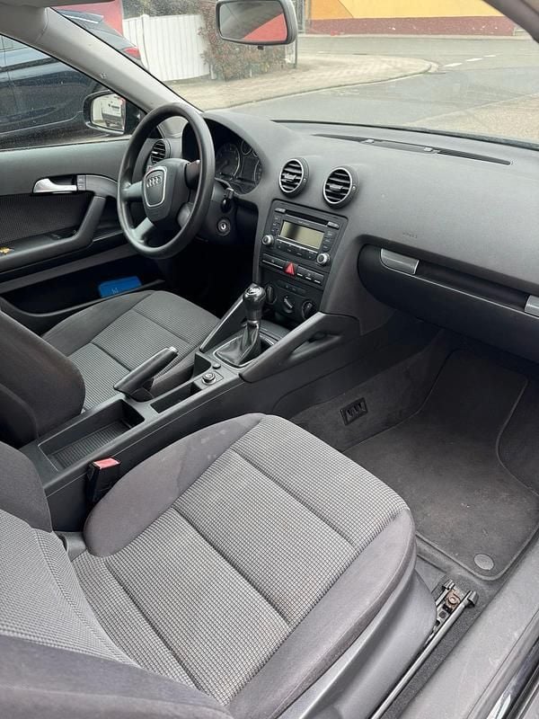 Second-hand Audi A3 105 CP (77 kW) 2008 Negru Hatchback