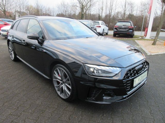 Gebraucht Audi A4 Competition 204 PS (150 kW) 2023 Mythosschwarz (metallic) Kombi