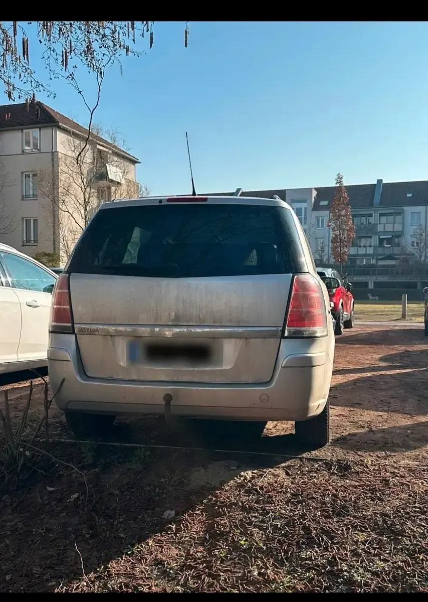 Gebraucht Opel Zafira 140 PS (102 kW) 2007 Silber Van / Kleinbus