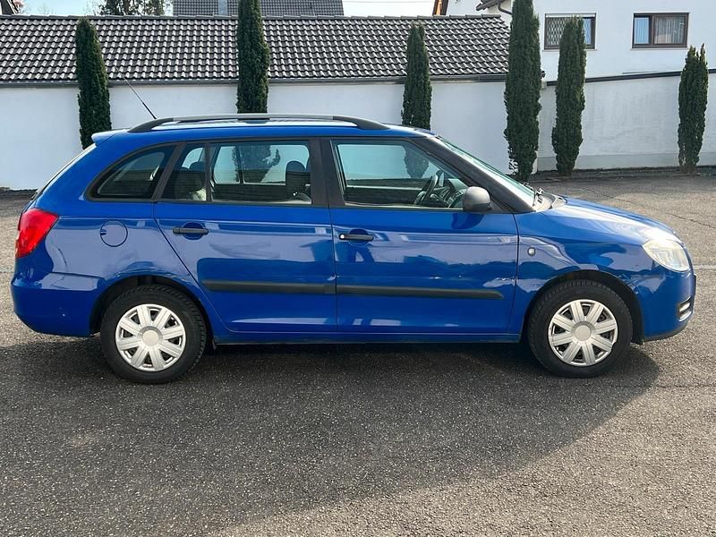 Gebraucht Skoda Fabia 70 PS (51 kW) 2009 Blau Kombi