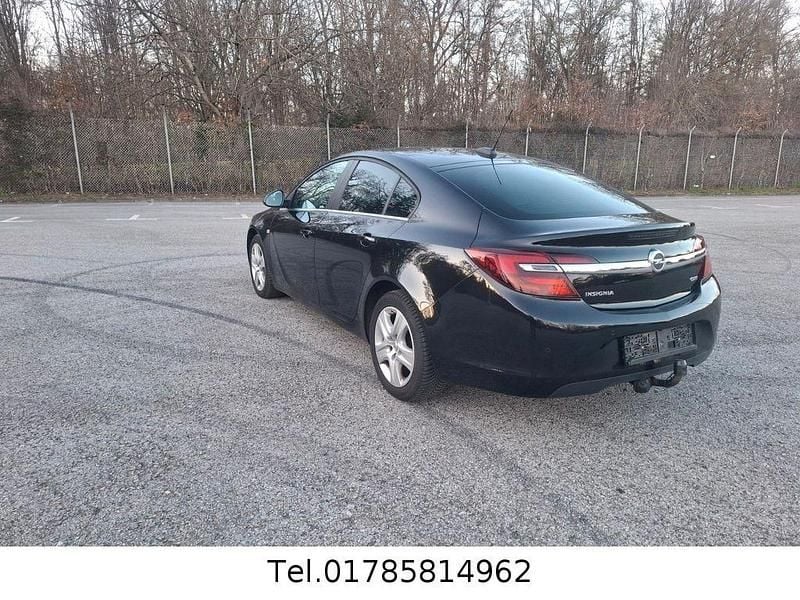 Gebraucht Opel Insignia Edition 136 PS (100 kW) 2016 Schwarz Limousine
